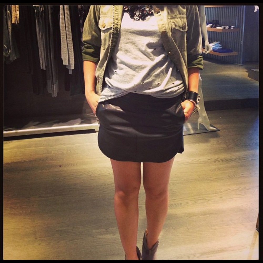 Mason leather mini size 4